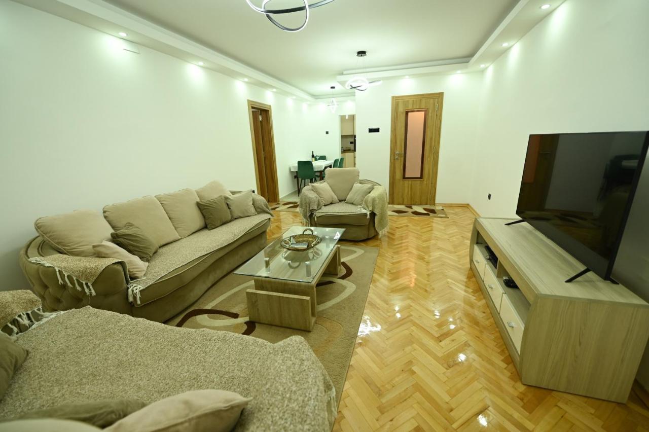 Apartman Oskar Ποντγορίτσα Εξωτερικό φωτογραφία
