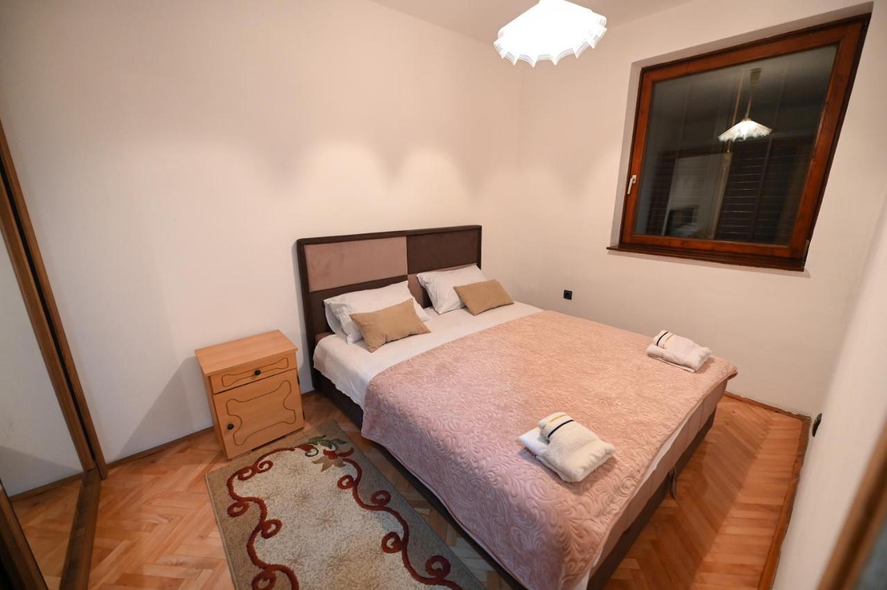 Apartman Oskar Ποντγορίτσα Εξωτερικό φωτογραφία
