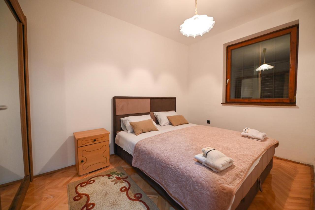 Apartman Oskar Ποντγορίτσα Εξωτερικό φωτογραφία